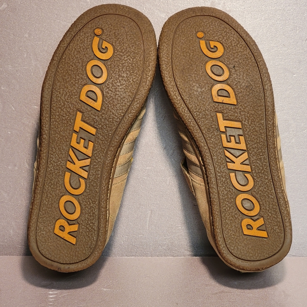 Rocket Dog Womens Size 6 Tan Suede Tennis Shoes - Picture 2 of 6